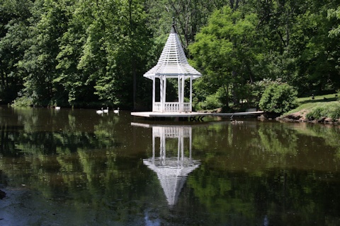 Beautiful island sunhouse